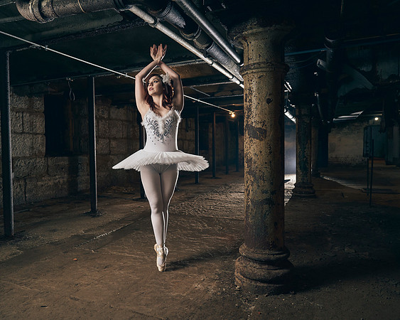 190330-jennifer in tutu subbasement_SED4284